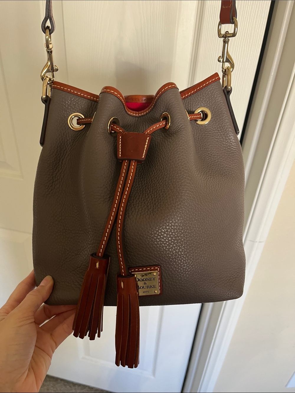 Dooney & Bourke bucket cinch bag
